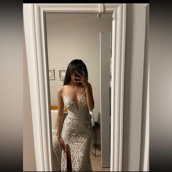 Prom Dress For Sale. - Picture 4 of 4